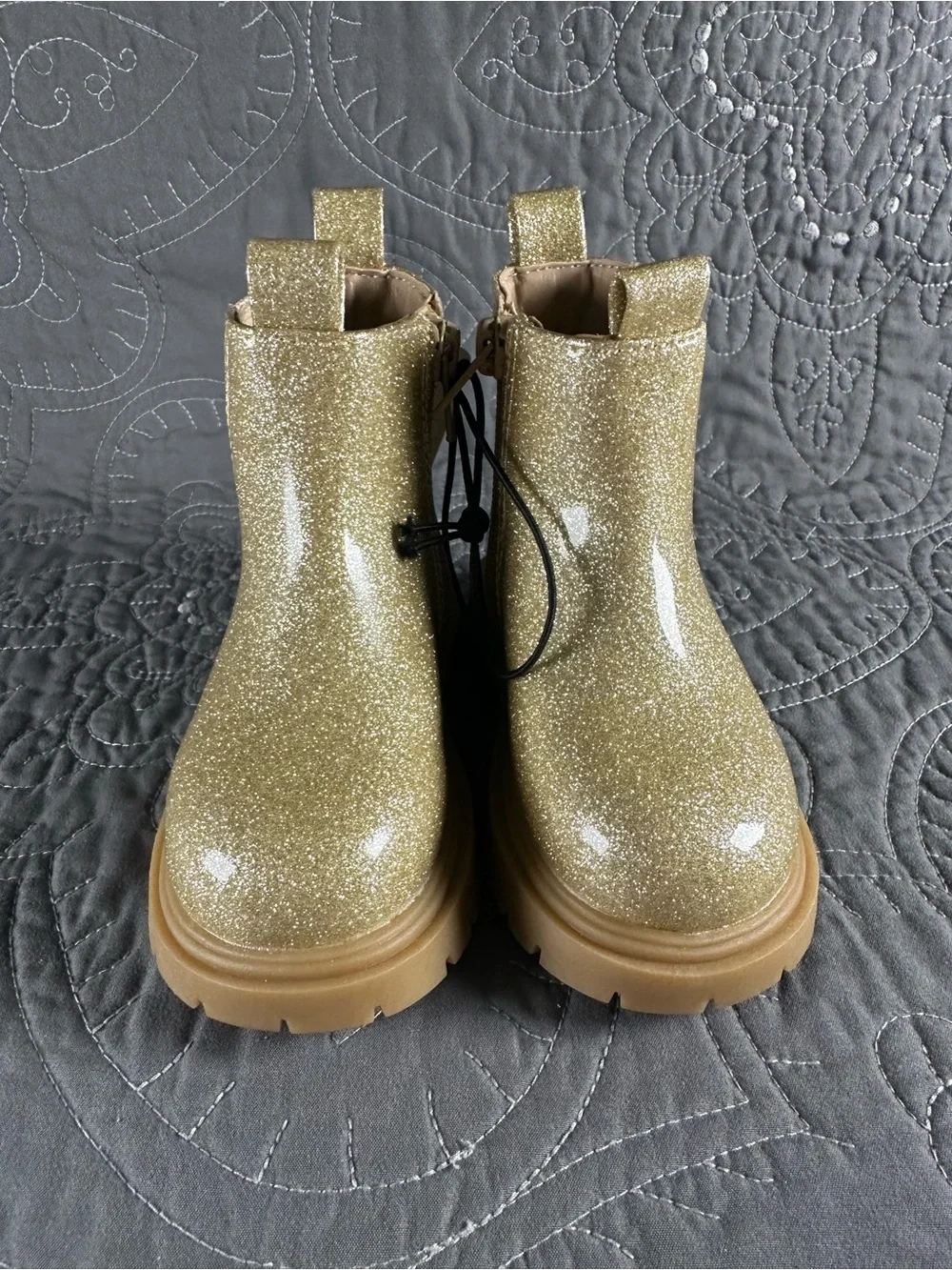 Thereabouts Toddler Girls Lil Elisa Gold Chelsea Boots NWT Size Toddler 6
